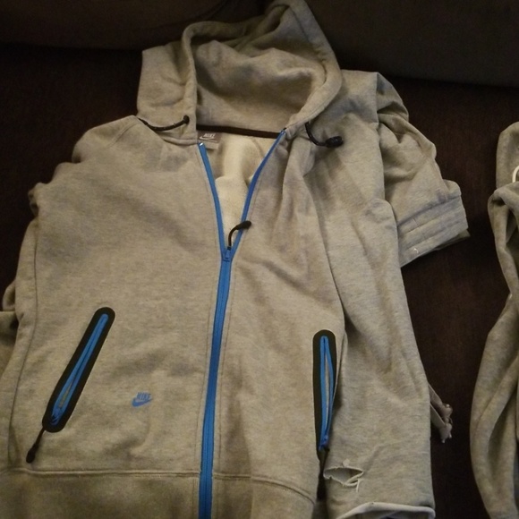 Nike warmups - Picture 3 of 3